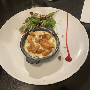 Le Bistrot des Campagnes - Cassolette de saint morcellin - Bistros Near Me - Paris, 75 Le Bistrot des Campagnes - Cassolette de saint morcellin - Bistros Near Me - Paris, 75