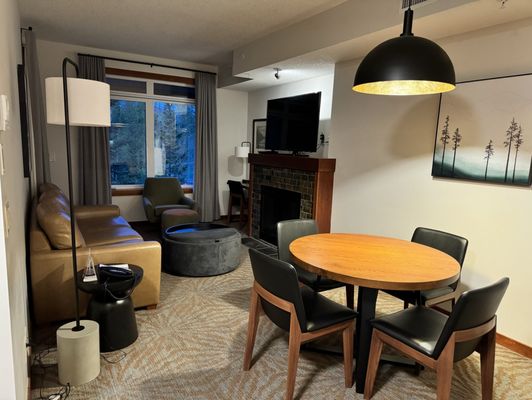 Blackstone Mountain Lodge by CLIQUE by null