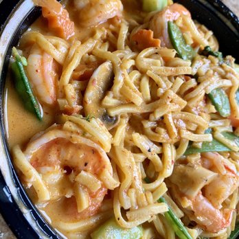 Bangkok Thai Restaurant - Red Curry Noodle Bowl w/ Shrimp - Chinese Near Me - Stow, Ohio Bangkok Thai Restaurant - Red Curry Noodle Bowl w/ Shrimp - Chinese Near Me - Stow, Ohio