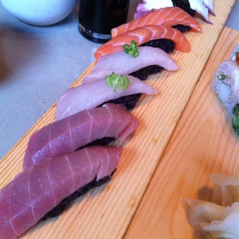 Union - Nigiri black rice sampler - Japanese Near Me - Chicago, Illinois Union - Nigiri black rice sampler - Japanese Near Me - Chicago, Illinois