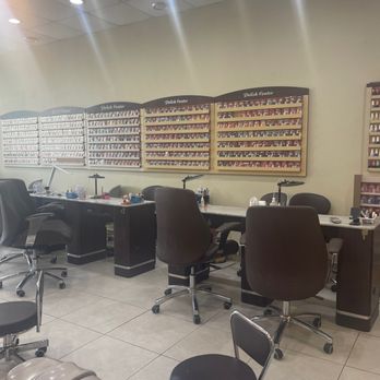 Sunflower Nails - Nail Salons Near Me - Alexandria, Virginia