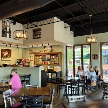 Pro's Epicurean Ristorante - Dining room - Modern European Near Me - Cary, North Carolina Pro's Epicurean Ristorante - Dining room - Modern European Near Me - Cary, North Carolina