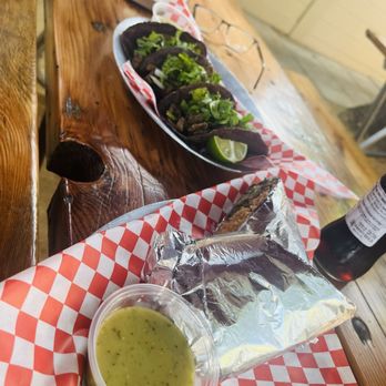 Petiscos - Tacos and burrito - carne asada - Tacos Near Me - Claremont, California Petiscos - Tacos and burrito - carne asada - Tacos Near Me - Claremont, California