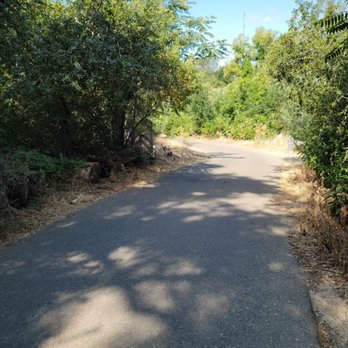 Lake Natoma Waterfront Access Trail - Hiking Near Me - Folsom, California