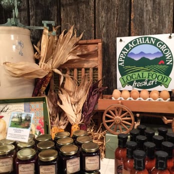 Mountain Valley Farm Store - Farmers Market Near Me - Ellijay, Georgia