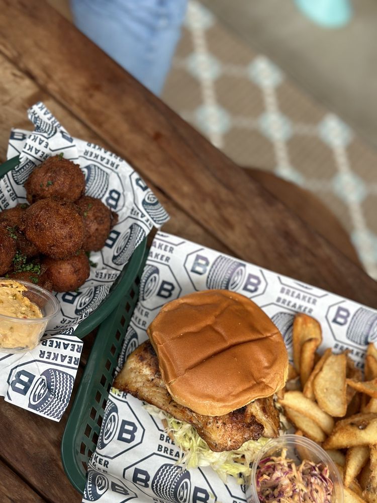 BREAKER BREAKER 69 Photos & 46 Reviews 921 Wylie St SE, Atlanta