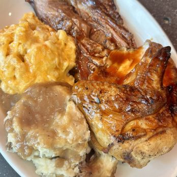 The Pit - BBQ chicken, Mac and cheese, mashed potatoes and brisket - Barbeque Near Me - Raleigh, North Carolina The Pit - BBQ chicken, Mac and cheese, mashed potatoes and brisket - Barbeque Near Me - Raleigh, North Carolina