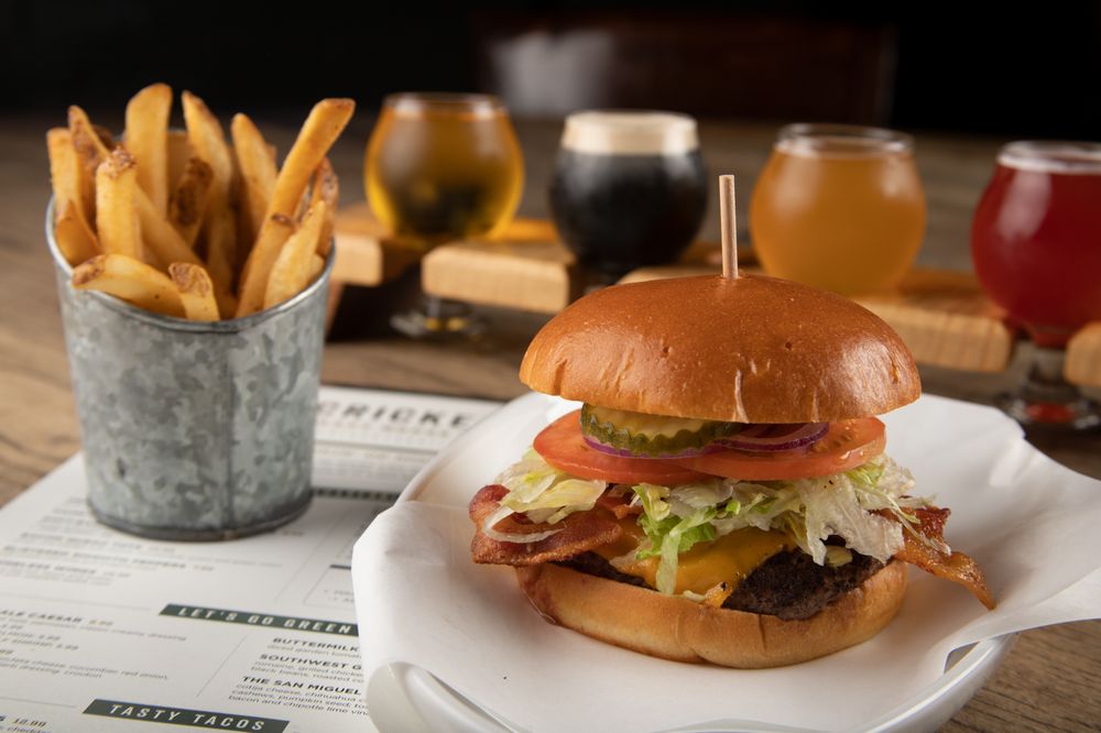 Cricket's Grill & Draft House