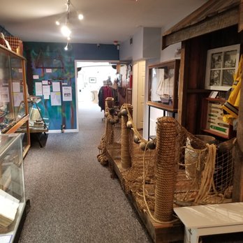 Poulsbo Maritime Museum - Display, looking toward the gift shop/entrance - Museums Near Me - Poulsbo, Washington Poulsbo Maritime Museum - Display, looking toward the gift shop/entrance - Museums Near Me - Poulsbo, Washington