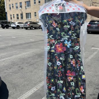 Manhattan Cleaners - Dry Cleaning Near Me - Los Angeles, California