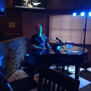 Spotlight Restaurant & Bar - Jim Lockwood on the piano. - American Near Me - Metairie, Louisiana
