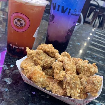 ViVi Bubble Tea - Strawberry iced tea (w/ boba, 30% sugar, less ice), galaxy drink (w/ boba, 30% sugar), peppered salt chicken. EVERYTHING WAS DELICIOUS! - Bubble Tea Near Me - Duluth, Georgia
