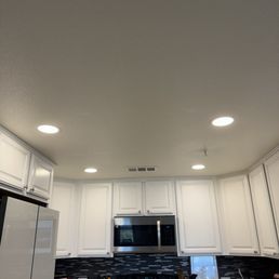 4 new LED lights in the kitchen