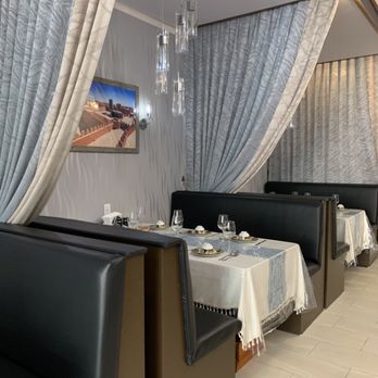 Shohsaroy Restaurant - Inside restaurant with booths and tables - Uzbek Near Me - Brooklyn, New York