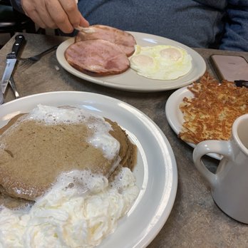 COLONIAL KITCHEN PANCAKE HOUSE - Updated May 2025 - 49 Photos & 62 ...