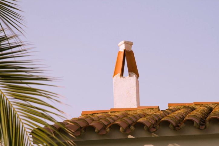 Slide of D Hodges Roofing