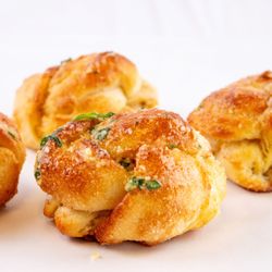 Enrico's Deli & Pizzeria - Amazing Garlic Knots!