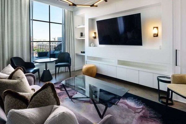Daxton Hotel Birmingham, Curio Collection by Hilton by null