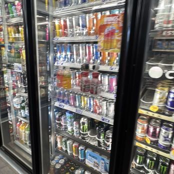 Holland Market - Grocery Near Me - Clarksburg, California