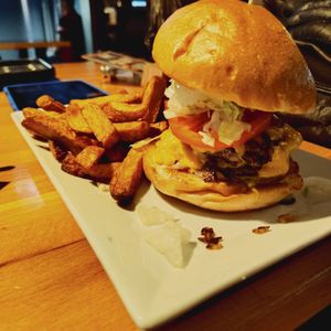 MACLAREN’S ON ELGIN - Updated March 2026 - 10 Photos & 49 Reviews - 180 ...