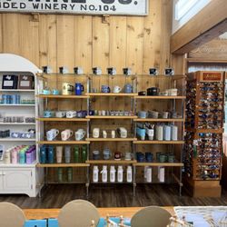 Kelleys Island General Store - Cups, mugs, souvenirs, sunglasses
