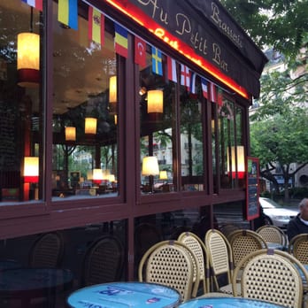 Au Petit Bar - Brasseries Near Me - Paris, 75
