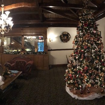Copper Queen Hotel - 10'Christmas tree in main lobby of the Copper Queen Hotel - Hotels Near Me - Bisbee, Arizona Copper Queen Hotel - 10'Christmas tree in main lobby of the Copper Queen Hotel - Hotels Near Me - Bisbee, Arizona
