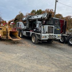 Road Runner Wrecker Service - Gradall purchase at auction that wouldn't move.
