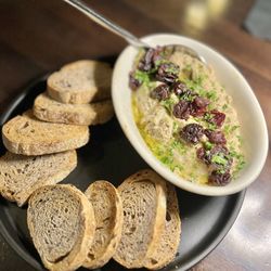 Inn At Cedar Crossing - Loaded Hummus