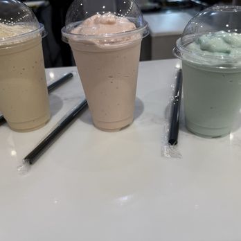 Ever Creamery - Salted caramel, strawberry cheesecake, birthday cake milkshakes - Ice Cream & Frozen Yogurt Near Me - Summerville, South Carolina