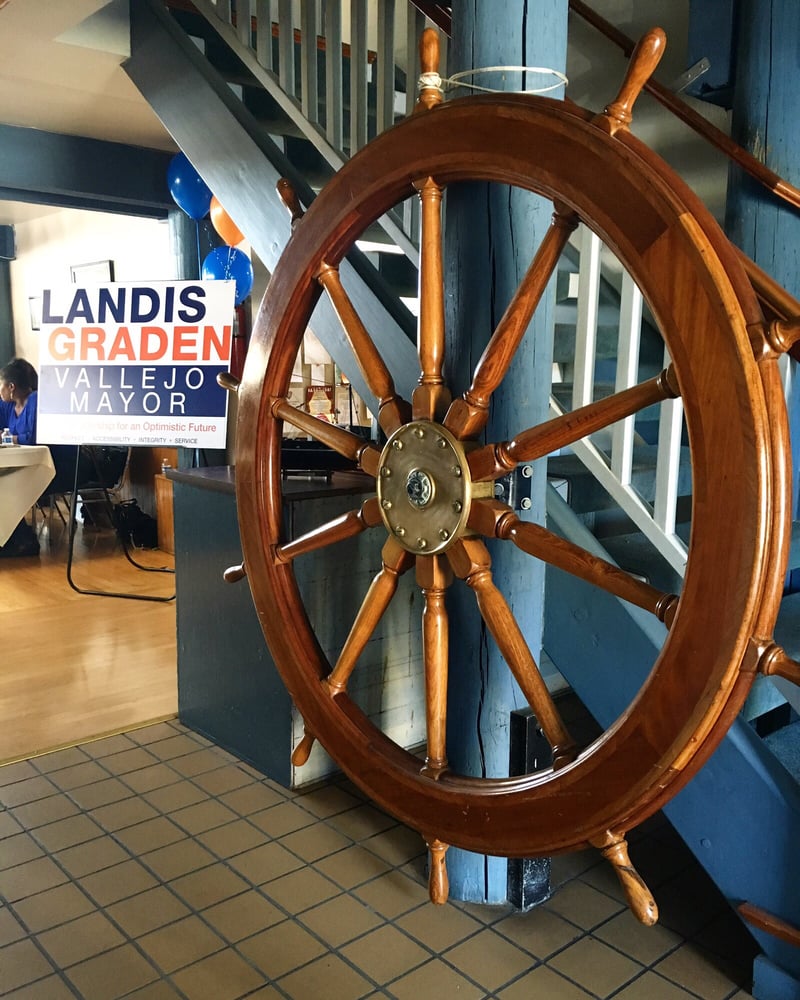 Vallejo Yacht Club Logo