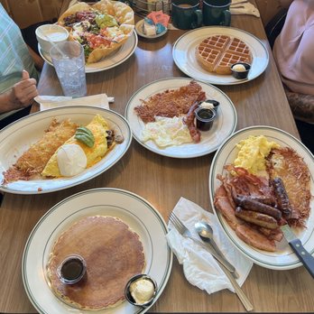 Lumberjacks Restaurant - American Near Me - Sacramento, California Lumberjacks Restaurant - American Near Me - Sacramento, California