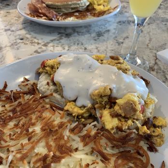 Elli's Great American Restaurant - A Cowboy's Breakfast & mimosa - American Near Me - Salinas, California