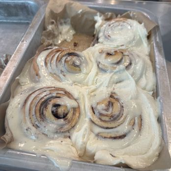 Cinnabon - Classic Roll - Bakeries Near Me - Sacramento, California