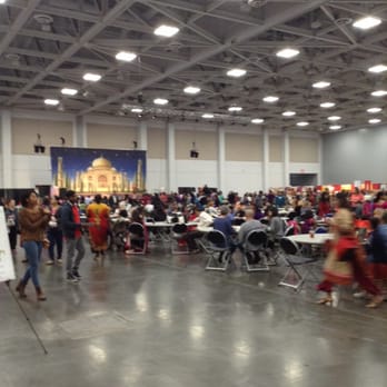 India Fest - Lots of people - Local Flavor Near Me - Virginia Beach, Virginia India Fest - Lots of people - Local Flavor Near Me - Virginia Beach, Virginia