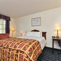 Americas Best Value Inn & Suites South Boston - One Queen Bed Guest Room