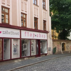 Flop Shop