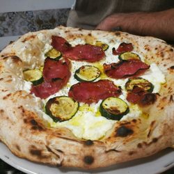 Fermento1889 - Erminia: ricottoa,pepe,salame,zucchine olio evo