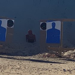 Wren's Ranch Sportsmen's Park - Targets up & ready for a smack down!
