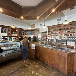 Mitchell's Coffee House - Inside