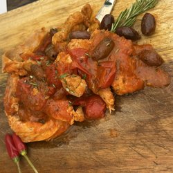 Arte e Vino - Rabbit with olives and rosemary