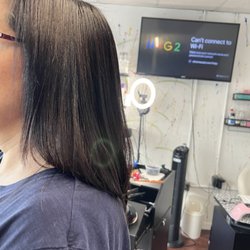 Elsa Dominican Hair & Nail salon