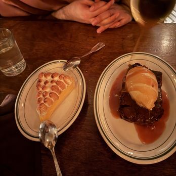 L & E Oyster Bar - desserts! - Seafood Near Me - Los Angeles, California L & E Oyster Bar - desserts! - Seafood Near Me - Los Angeles, California