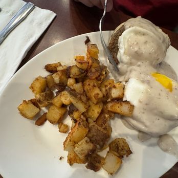 Grumpy's Cafe - Eggs Benedict - Breakfast & Brunch Near Me - Cleveland, Ohio