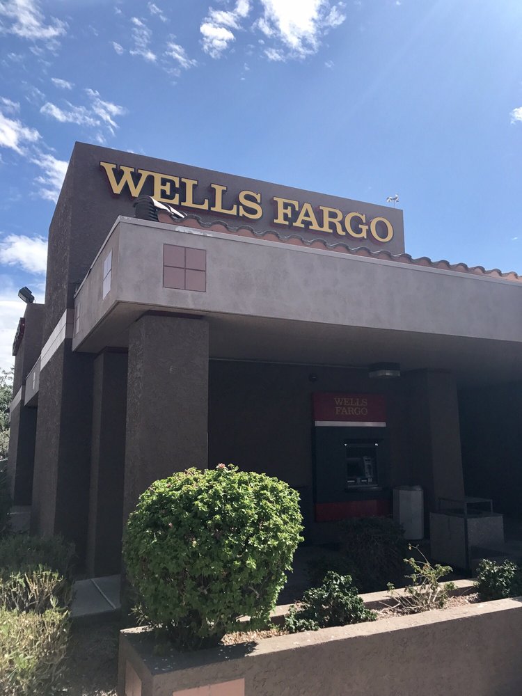 WELLS FARGO BANK Updated March 2024 6695 W Bell Rd, Glendale