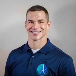 Osh joined Advance Sports and Spine Therapy in 2008.  He practices in both the Wilsonville and Northwest Portland locations.
