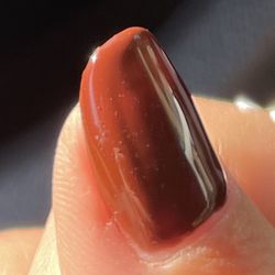 Queen Nails