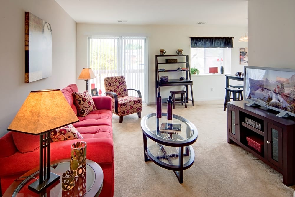 INTERNATIONAL VILLAGE APARTMENTS Updated October 2024 11 Photos