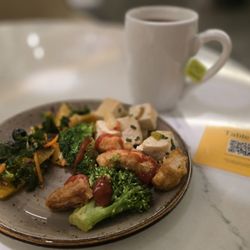 San Francisco International Airport - SFO - light fare from Club SFO