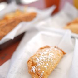 YANECITA’S KITCHEN - Empanada de guayaba y queso